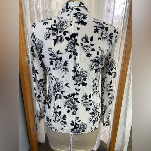 Whitehouse black market silk blouse size 14 - Picture 3 of 11